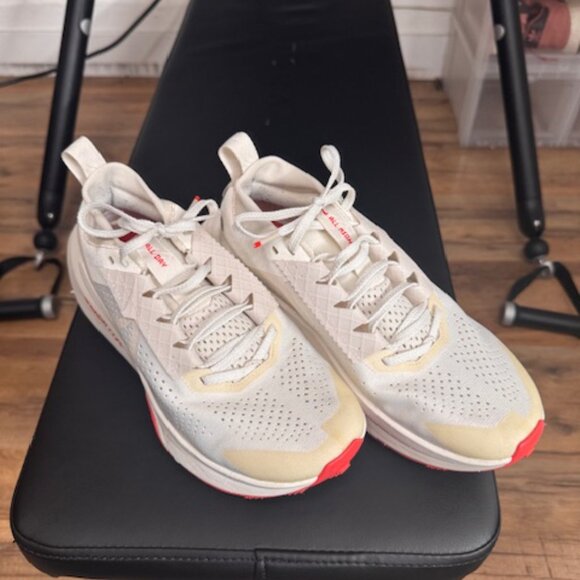 Nike ZoomX Zegama 2 - Mens size 7.5 - Picture 2 of 7